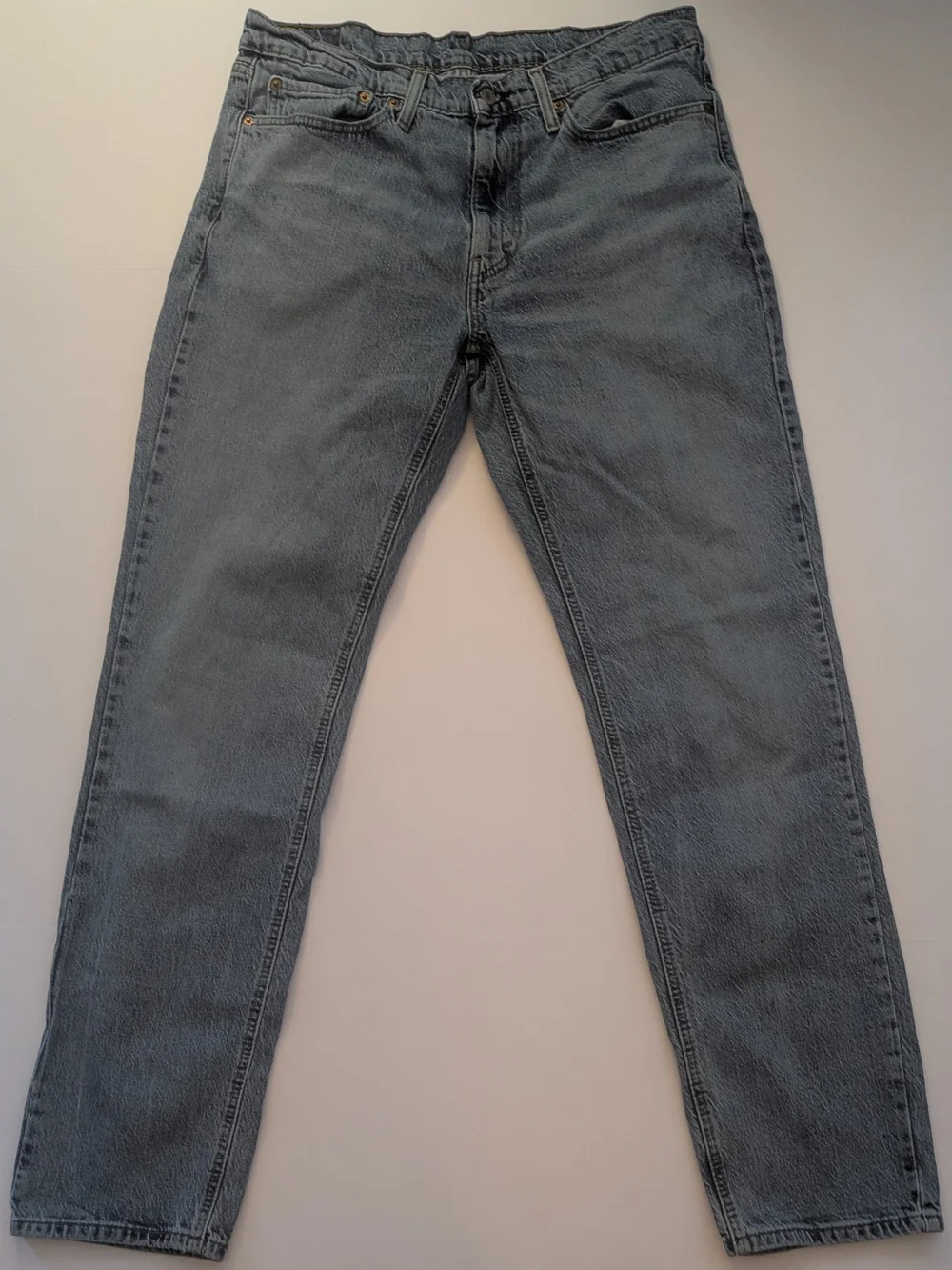 Levis levi light